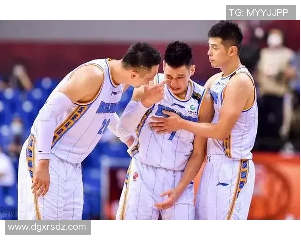 杭州与上海羽毛球队赛后复盘分析战术对决与关键时刻解析 杭州与上海羽毛球队赛后复盘分析战术对决与关键时刻解析